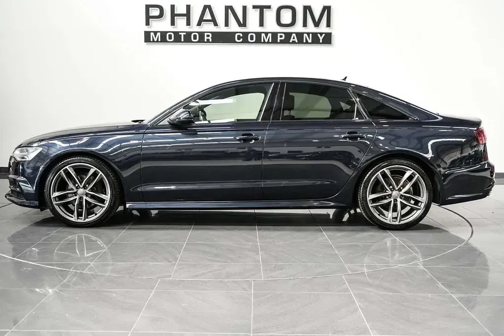 Usado Audi A6 Black Edition 190 HP (139 kW) 2017 Azul Sedan