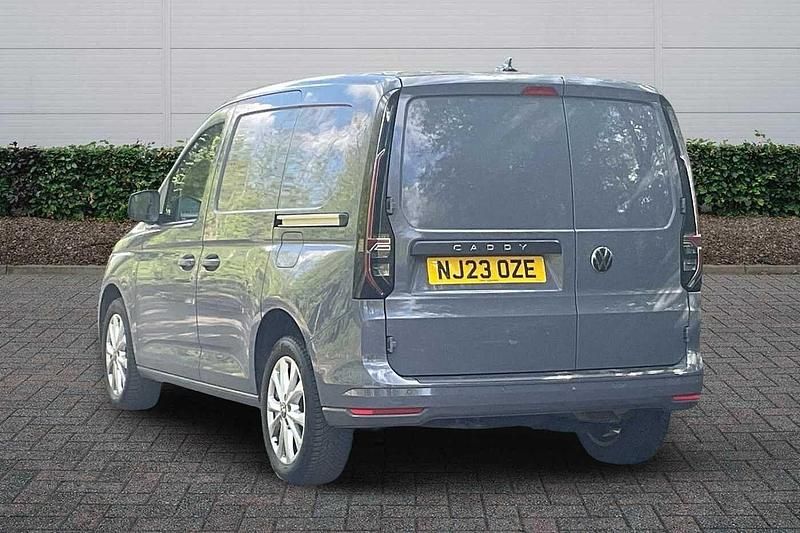 Used VW Caddy Pro 114 HP (83 kW) 2023 Grey MPV