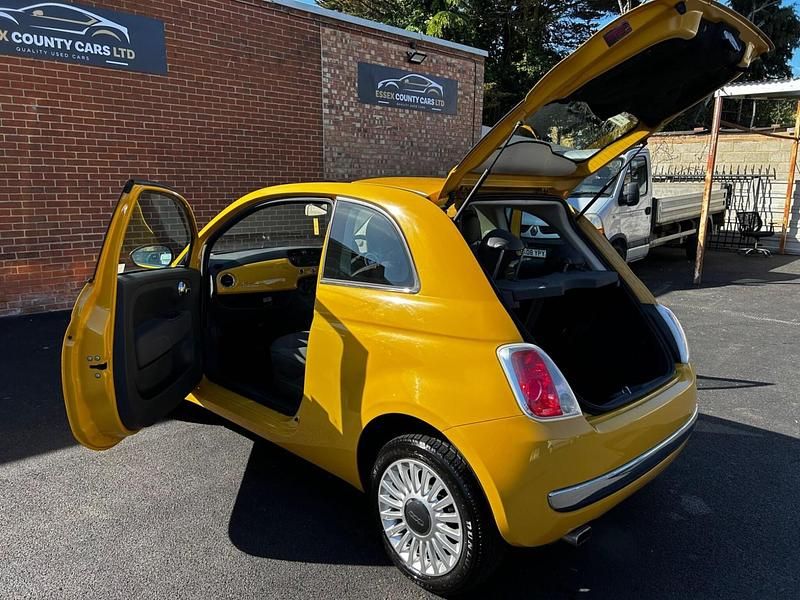 Used Fiat 500 Lounge 69 HP (50 kW) 2013 Yellow Hatchback