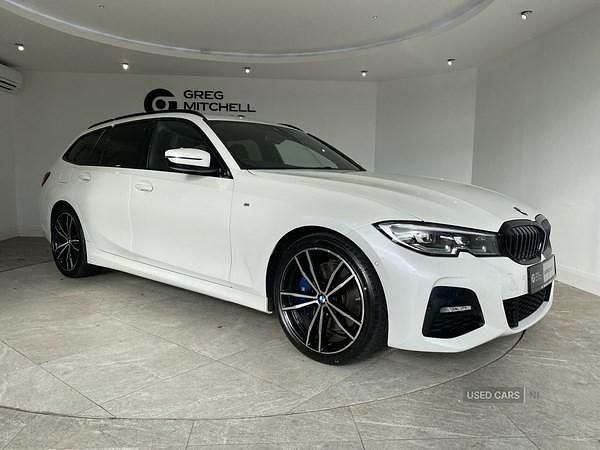 White Used 2020 BMW 320 M Sport Estate | £23,295 (A bit pricey) - Image 1/4