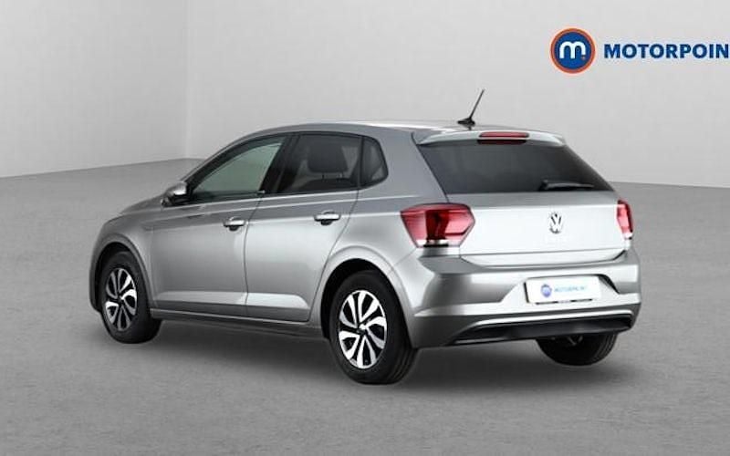 Usado VW Polo Active 95 HP (69 kW) 2021 Cinzento Citadino