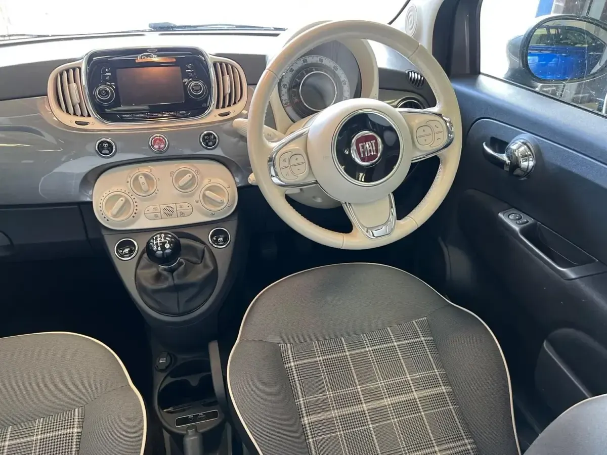 Gebraucht Fiat 500 Lounge 69 PS (50 kW) 2018 Grau Kleinwagen