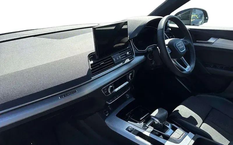 Used Audi Q5 S-Line 204 HP (150 kW) 2024 Black SUV