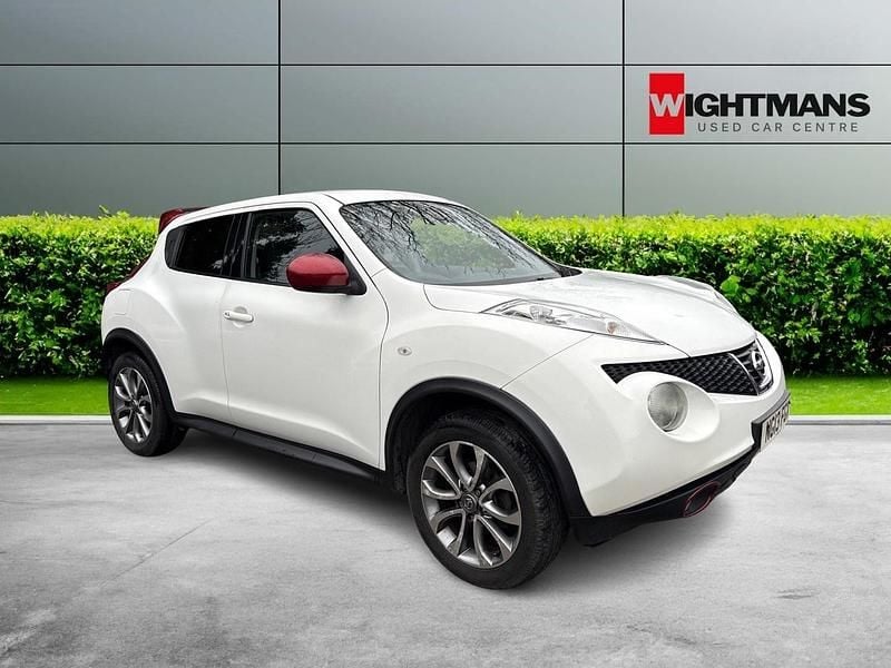 Used Nissan Juke Tekna 110 HP (80 kW) 2013 White SUV