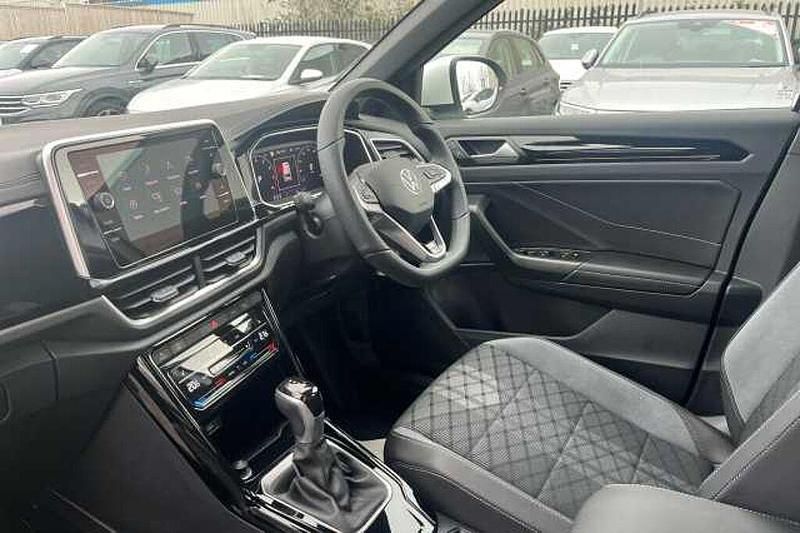 Used VW T-Roc R-line 150 HP (110 kW) 2025 White SUV