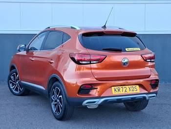 Used MG ZS Exclusive 111 HP (81 kW) 2023 Orange SUV