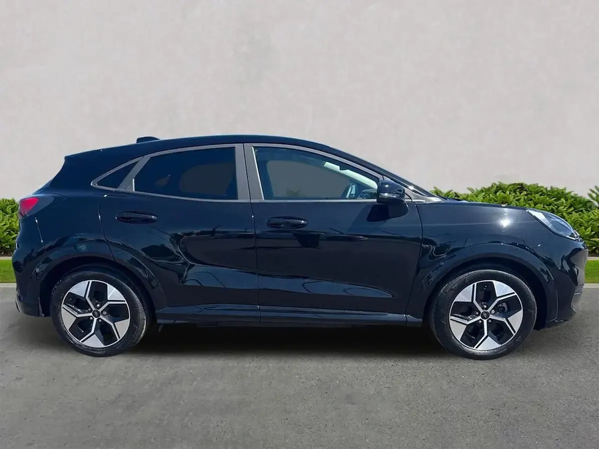 Używany Ford Puma Select 122 kW (167 KM) 2025 Czarny SUV