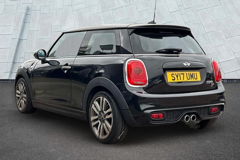 Used Mini Cooper SD Seven 168 HP (123 kW) 2017 Black Hatchback