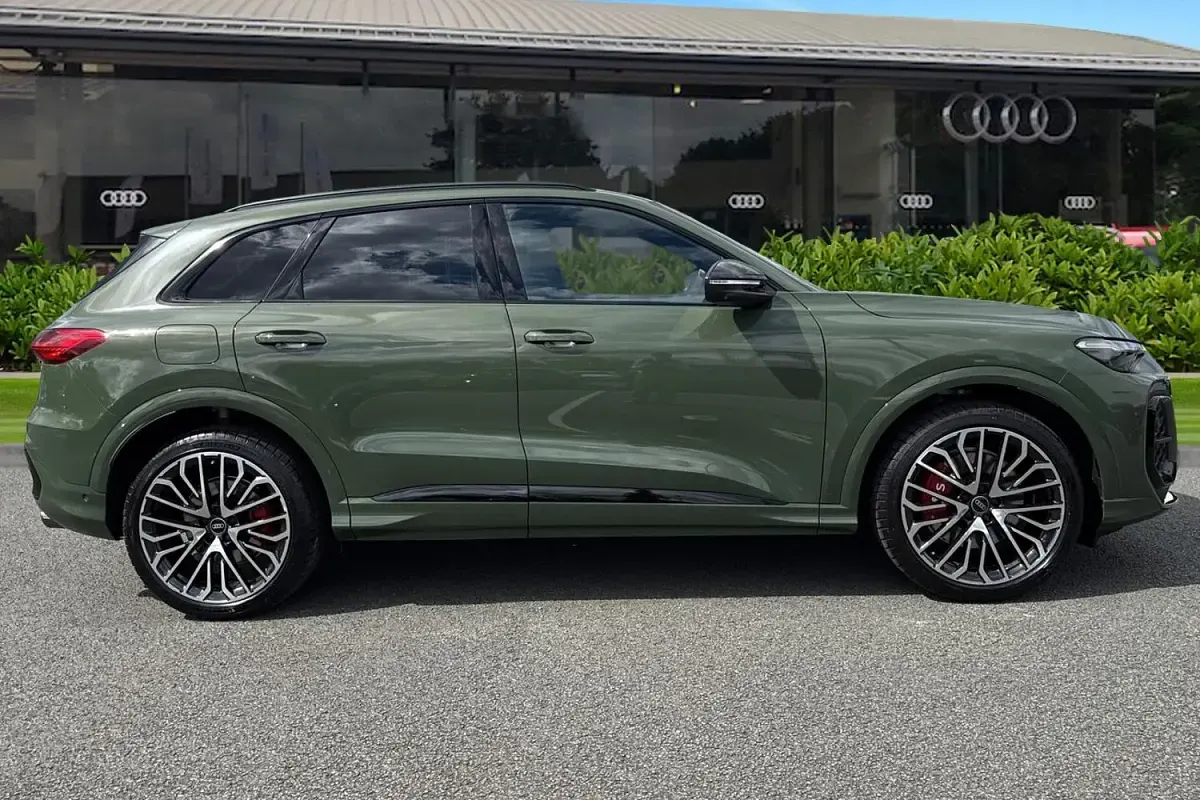 New Audi SQ5 Advanced 2026 Green SUV