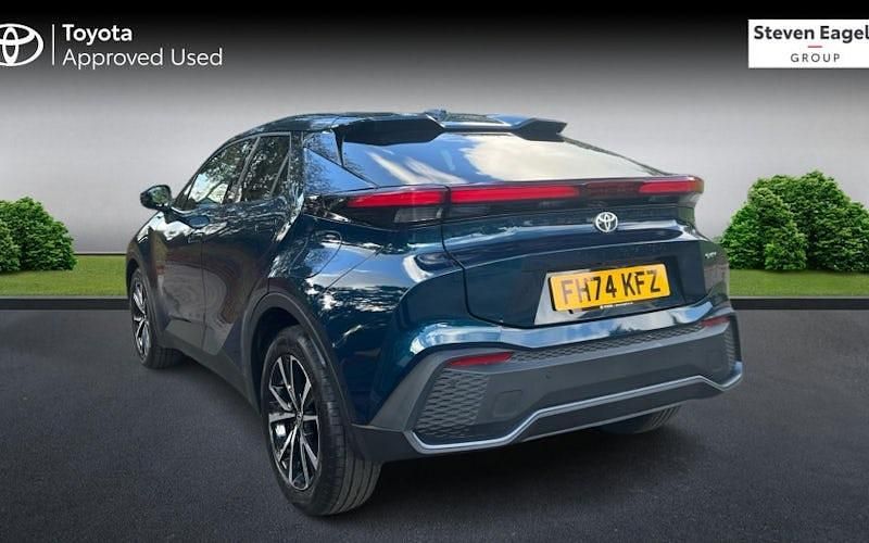 Used Toyota C-HR Design 140 HP (102 kW) 2025 SUV