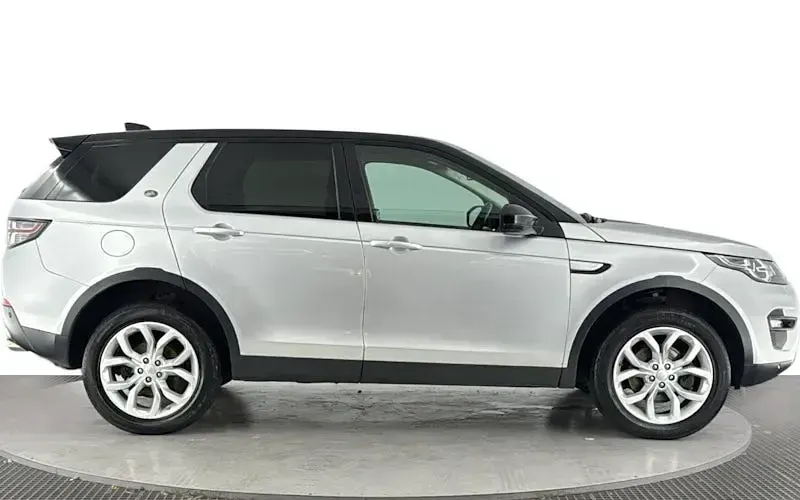 Used Land Rover Discovery 5 HSE 179 HP (131 kW) 2018 Silver SUV