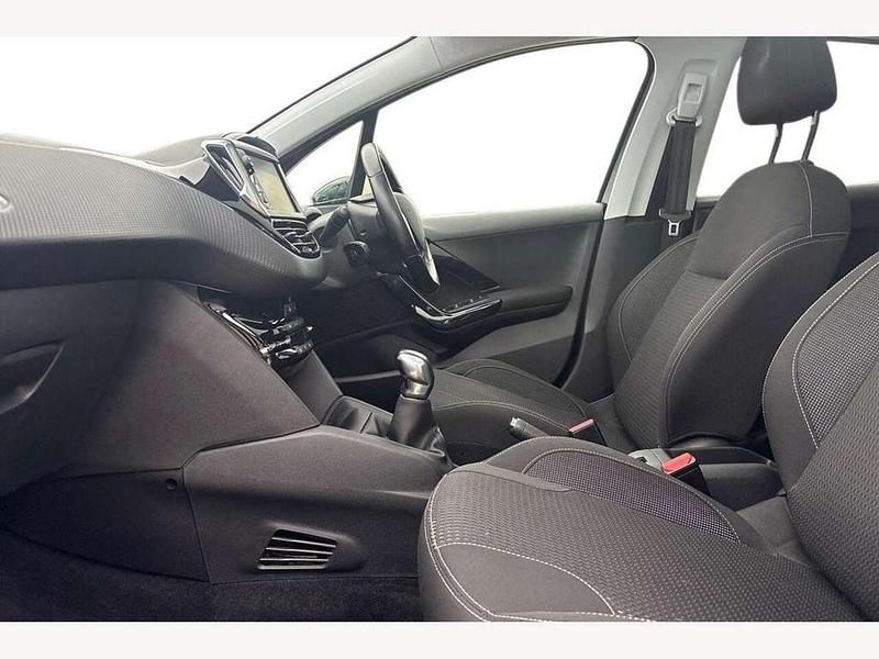 Used Peugeot 208 82 HP (60 kW) 2019 Grey Hatchback