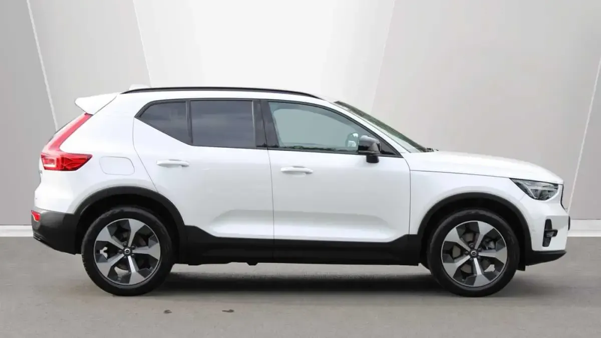 Used Volvo XC40 Ultimate 197 HP (144 kW) 2024 White SUV