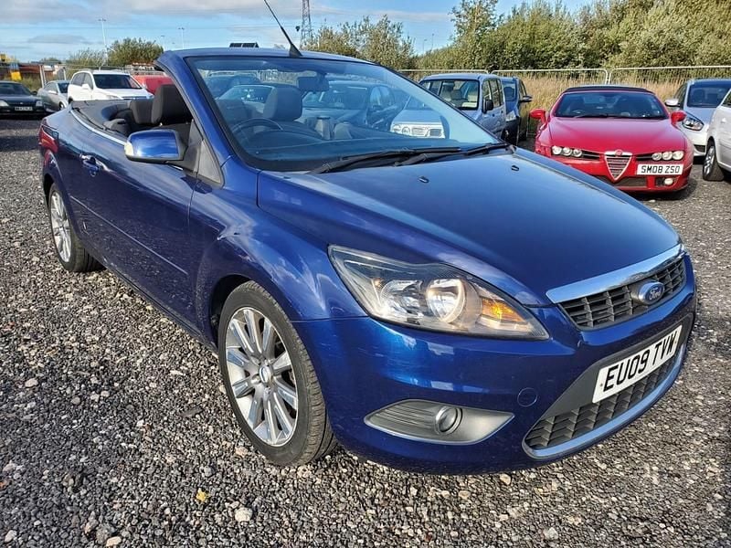 Blue Used 2009 Ford Focus Cabriolet Cabriolet | £1,795 (Fair price) - Image 1/4