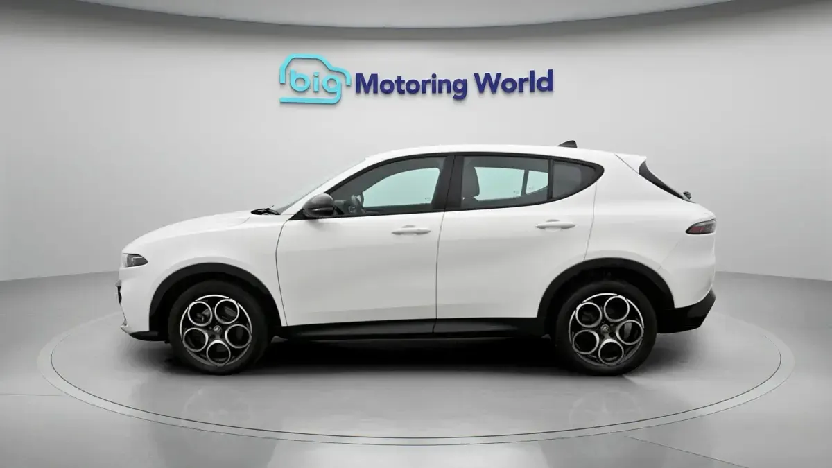 Used Alfa Romeo Tonale Sprint 160 HP (117 kW) 2024 White SUV