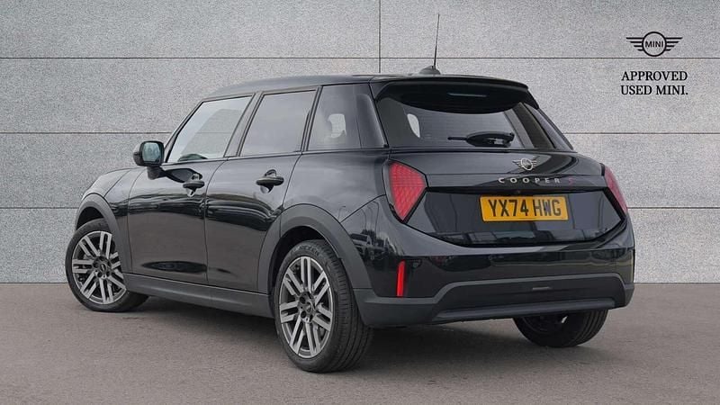 Used Mini Cooper S Hatch 201 HP (147 kW) 2024 Black Hatchback