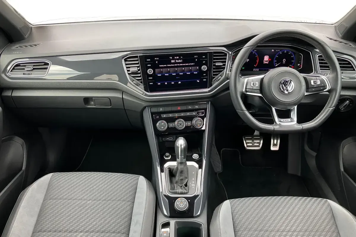 Used VW T-Roc Active 190 HP (139 kW) 2019 White SUV