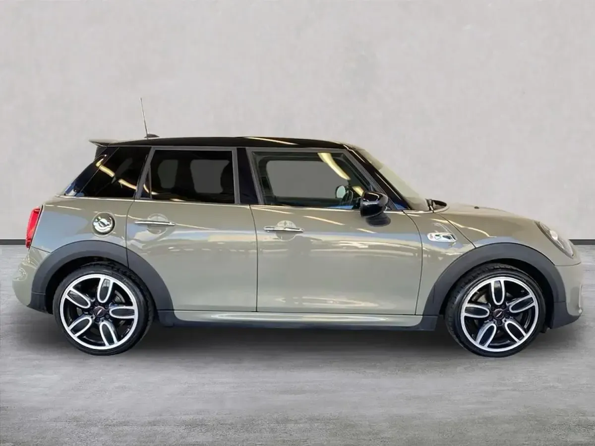 Usado Mini Cooper Hatch 2020 Verde Utilitario