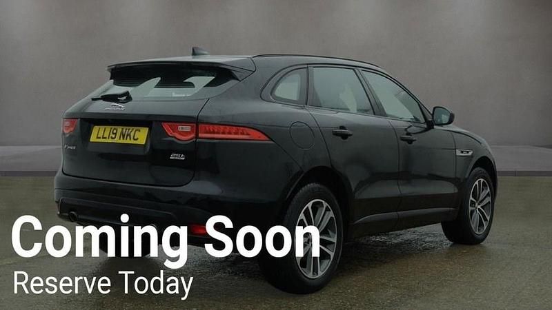Used Jaguar F-Pace R-Sport 250 HP (183 kW) 2019 Black SUV