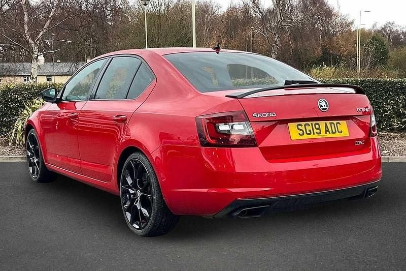 Used Skoda Octavia vRS 241 HP (177 kW) 2019 Corrida red Hatchback