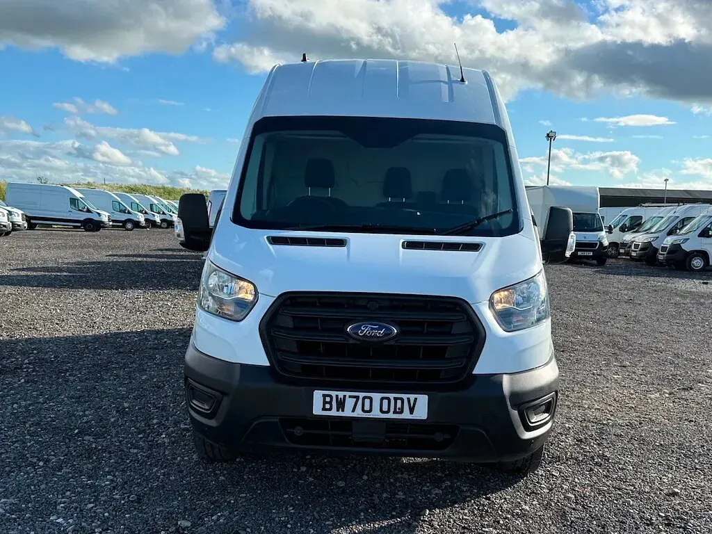 Used Ford Transit S 130 HP (95 kW) 2021 White Van