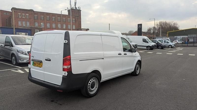 Used Mercedes e-Vito Progressive 85 kW (116 HP) 2023 White MPV