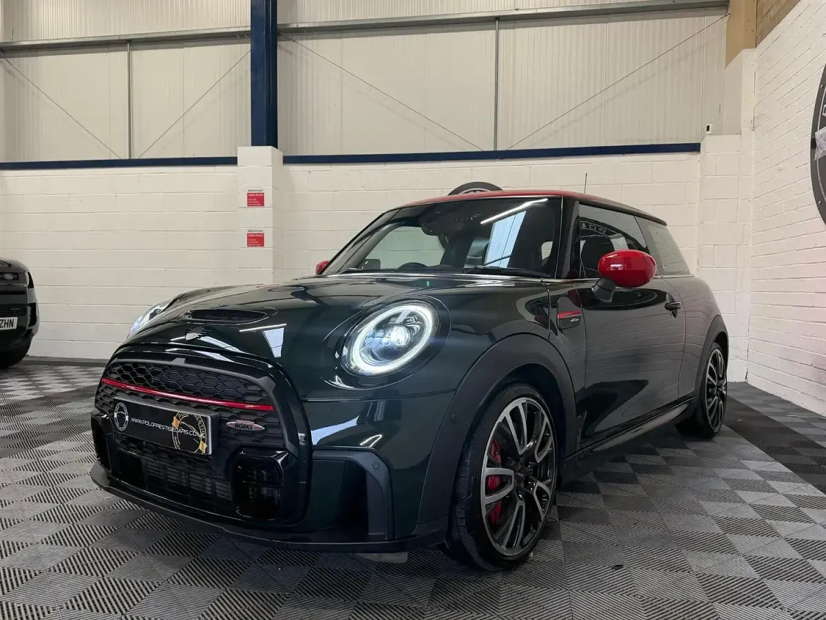 Used Mini John Cooper Works Hatch 227 HP (166 kW) 2023 Green Hatchback