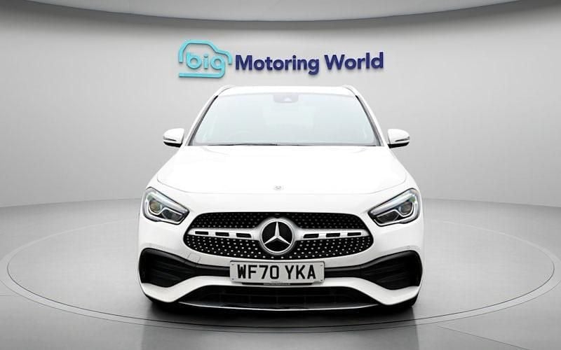 Used Mercedes GLA200 Executive 150 HP (110 kW) 2022 SUV