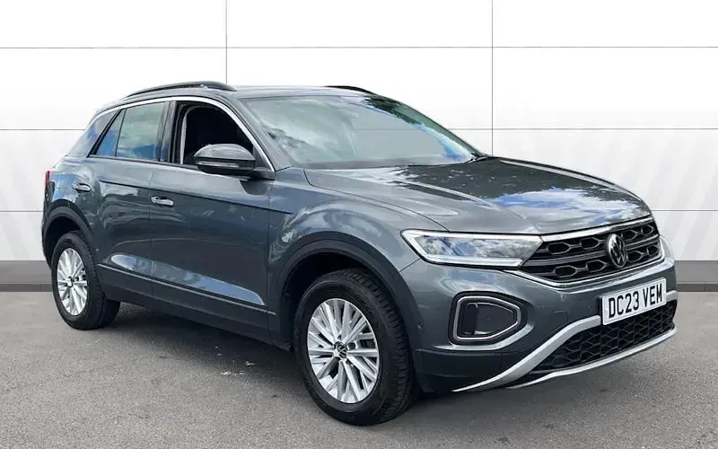 Usado VW T-Roc Life 150 HP (110 kW) 2023 SUV