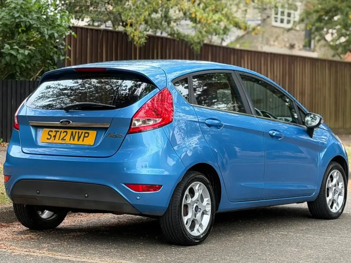 Used Ford Fiesta Zetec 2012 Blue Hatchback