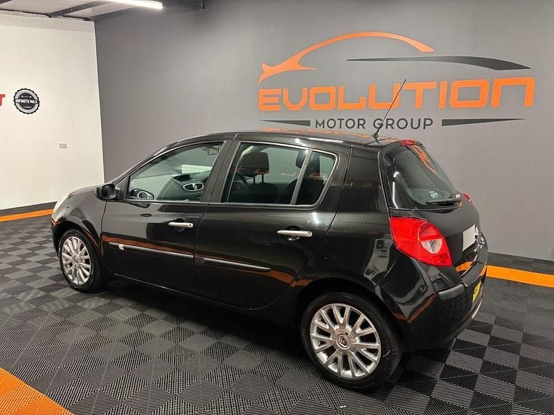 Used Renault Clio II Dynamique 2009 Black Hatchback