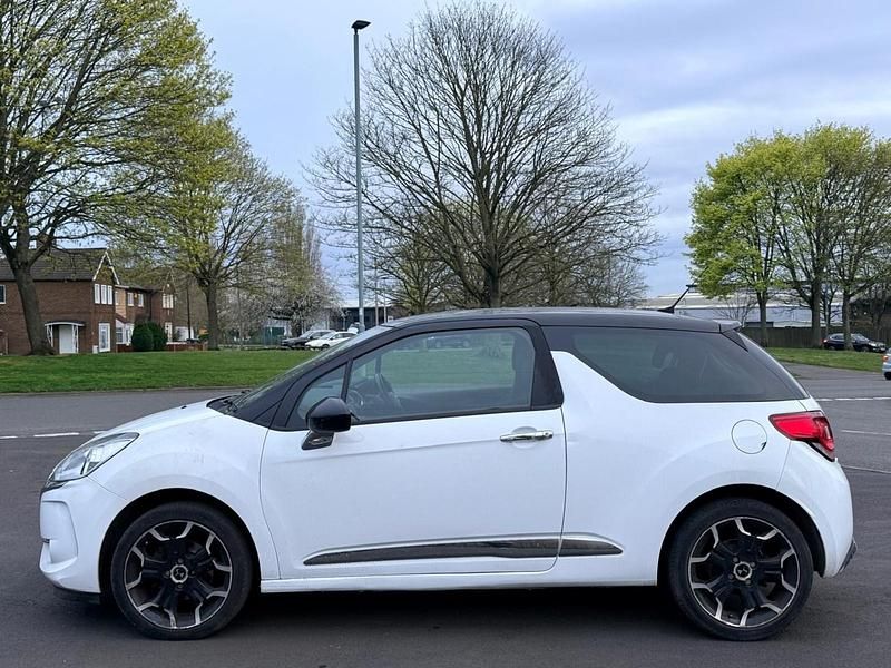 Used DS Automobiles DS3 Elegance 2016 White Hatchback