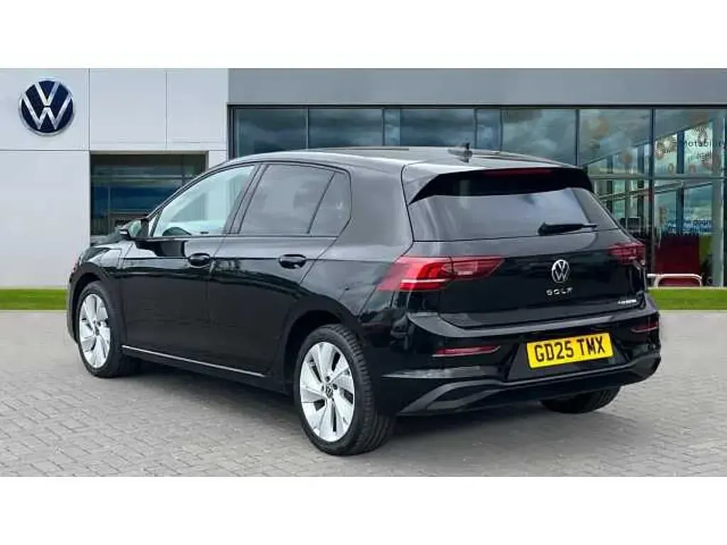Used VW Golf VIII 204 HP (150 kW) 2025