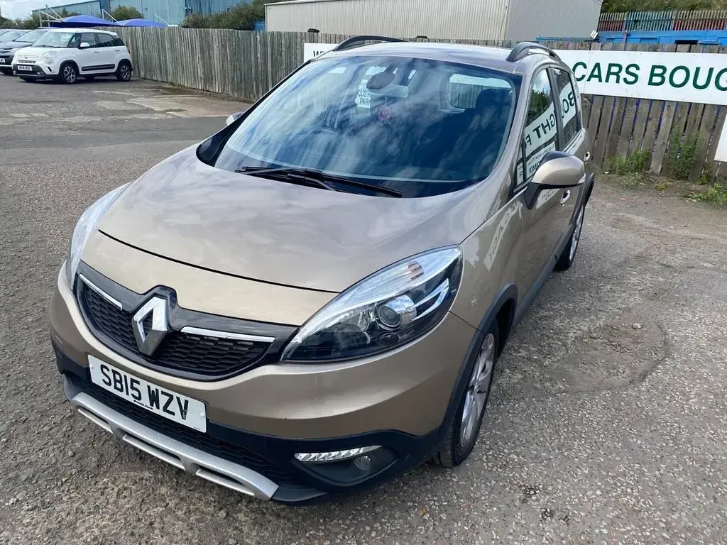 Used Renault Scénic III Dynamique 110 HP (80 kW) 2015 Beige MPV