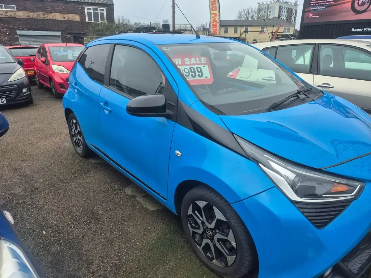 Used Toyota Aygo Trend 72 HP (52 kW) 2019 Blue Hatchback