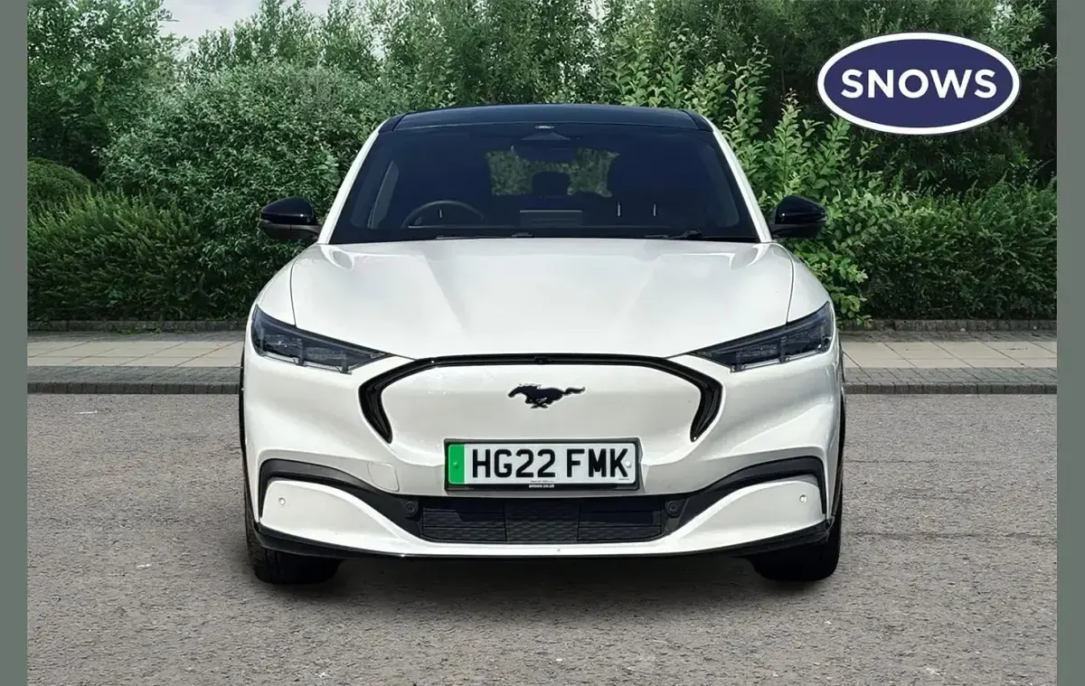 Begagnad Ford Mustang Mach-E Extended Range 258 kW (351 HK) 2022 Vit SUV