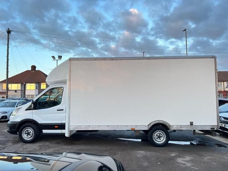 Begagnad Ford Transit 130 HK (95 kW) 2024 Vit Cab