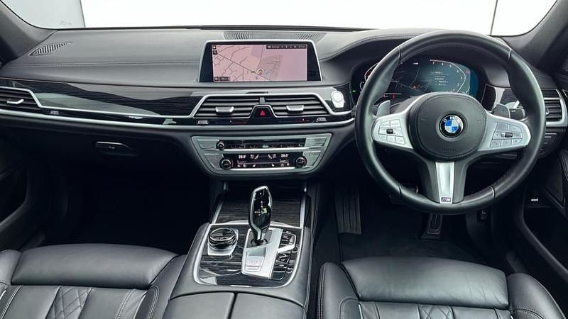 Used BMW 740 M Sport 340 HP (250 kW) 2021 Tanzanite blue Sedan