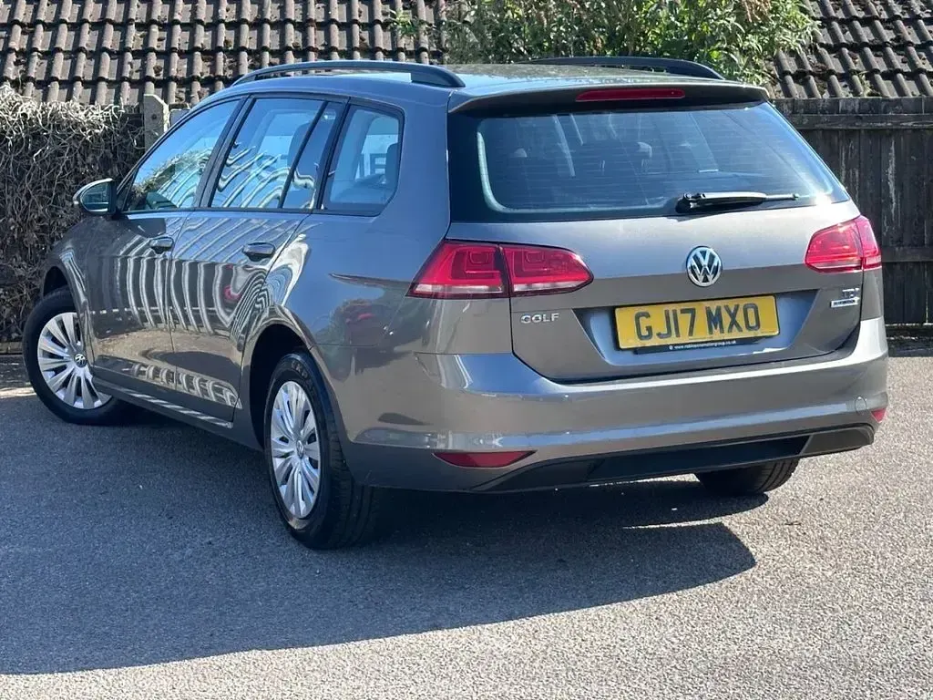 Used VW Golf VII S 110 HP (80 kW) 2017 Grey Estate
