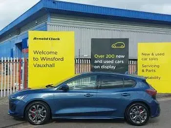 Used Ford Focus ST-Line 125 HP (91 kW) 2024 Blue Hatchback