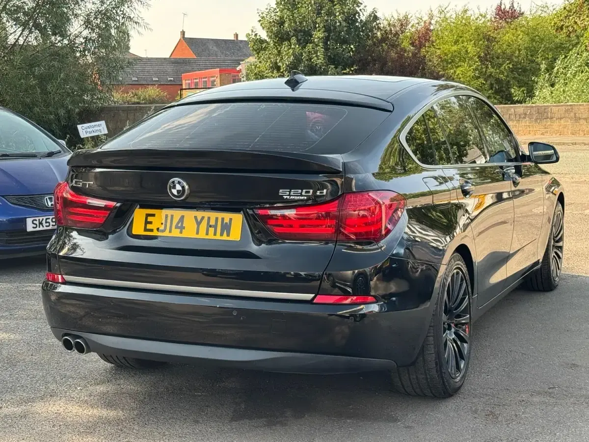 Used BMW 520 Comfort Edition 2014 Black Hatchback