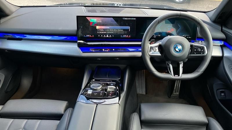 Used BMW i5 M Sport 250 kW (340 HP) 2025 Black Sedan
