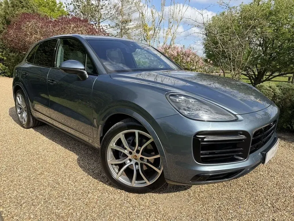 Used Porsche Cayenne 462 HP (339 kW) 2020 Blue SUV