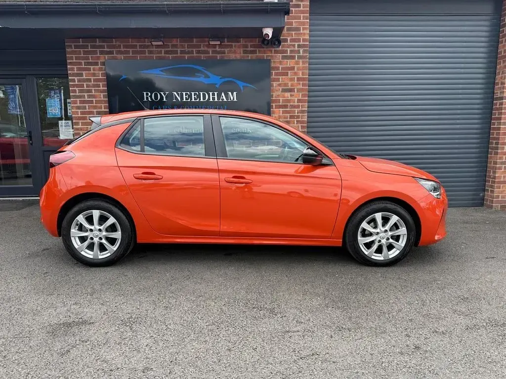 Used Vauxhall Corsa Design Edition 75 HP (55 kW) 2022 Orange Hatchback