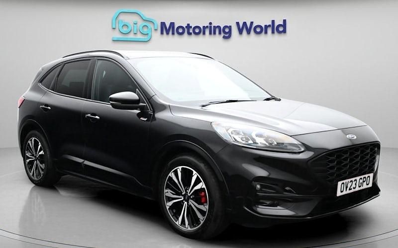 Usado Ford Kuga ST-Line X 190 HP (139 kW) 2023 SUV