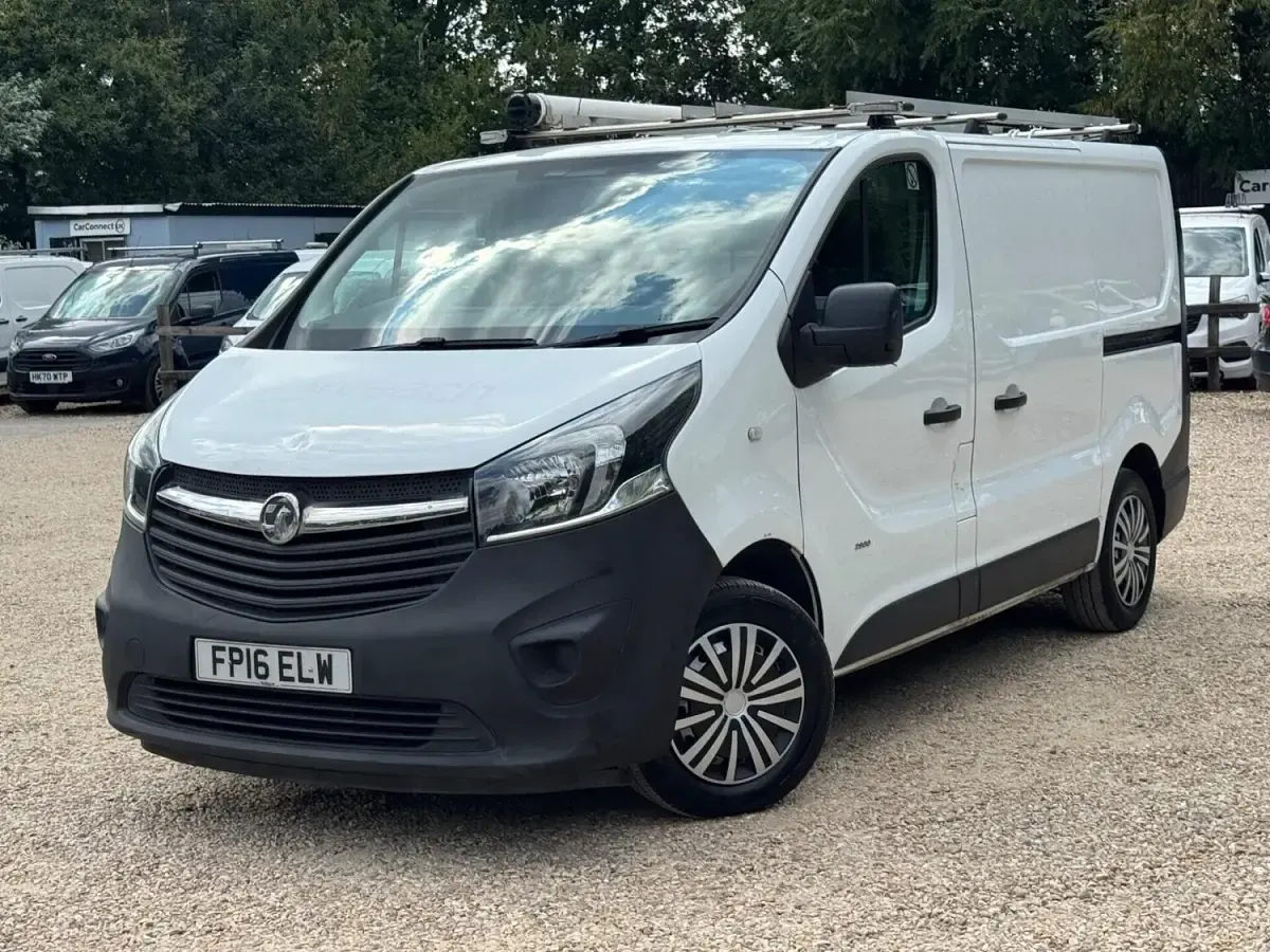 Used Vauxhall Vivaro S 2016 White