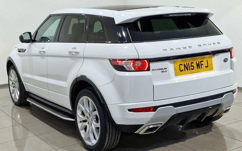 Used Land Rover Range Rover evoque Dynamic 241 HP (177 kW) 2015 Hatchback