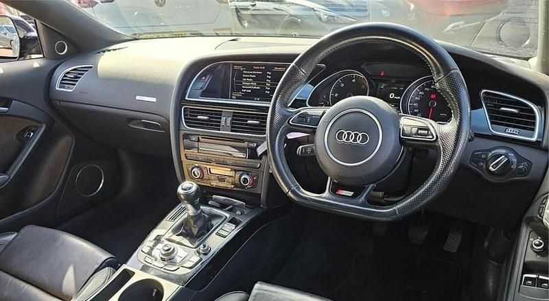 Używany Audi A5 Black Edition 190 KM (139 kW) 2016 Czarny Coupe