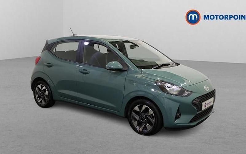 Used Hyundai i10 Advanced 79 HP (58 kW) 2025 Green Hatchback