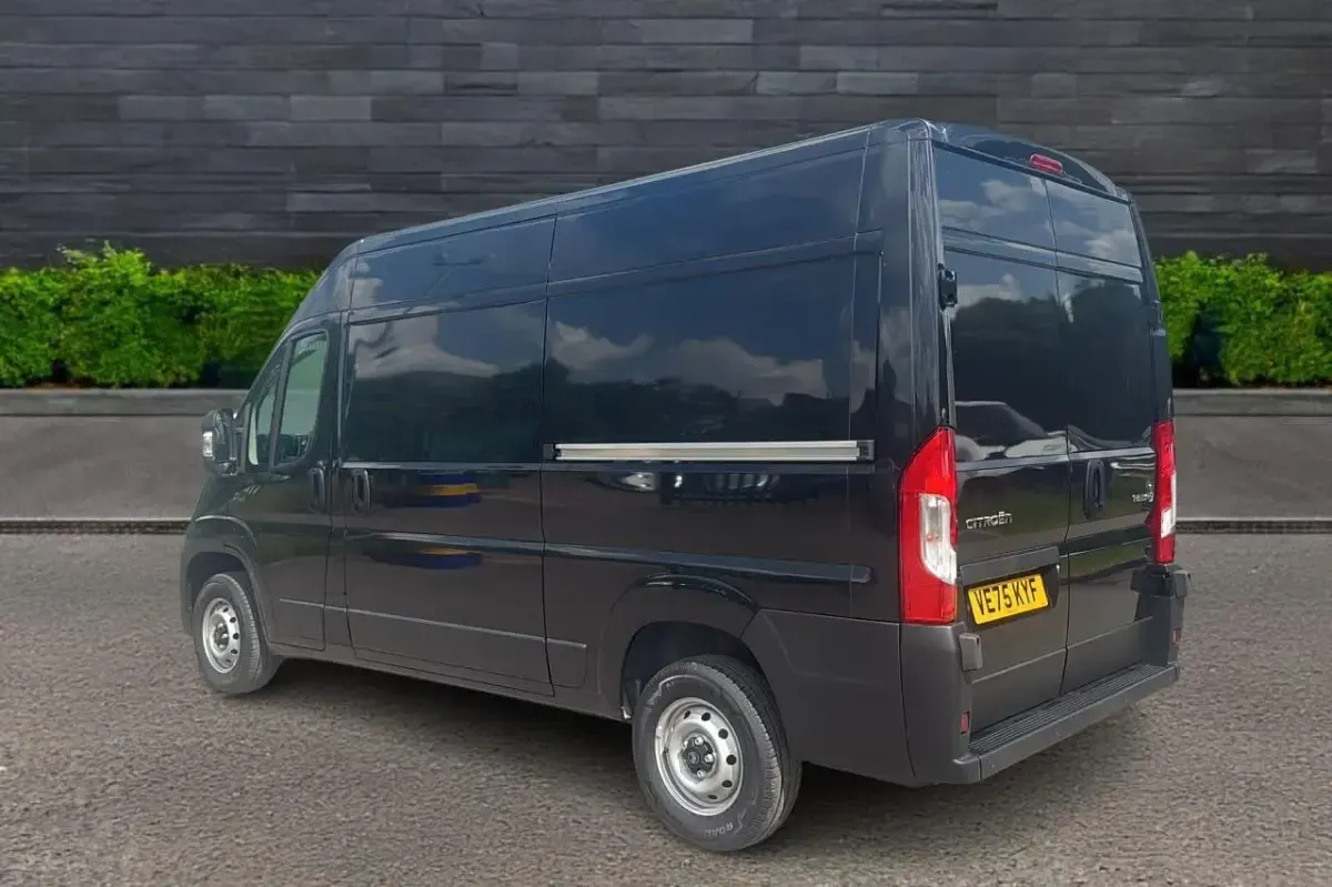 New Citroën Relay 138 HP (101 kW) 2026 Grey Van